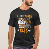私は私のお尻をファート吹キス牛 Tシャツ (正面)
