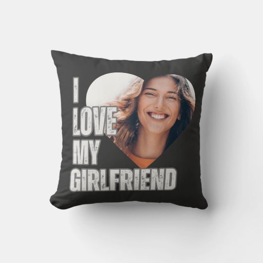 私は私のガールフレンドが大好きハート写真ボーイフレンドのギフト クッション (正面)