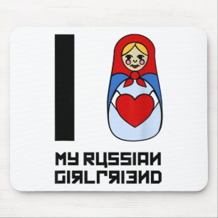 私は私のガールフレンドロシアのマトリオズカ大好き_1 マウスパッド