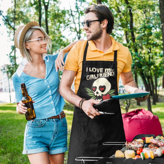 私は私のガールフレンドヴィンテージスカルハートカップルが大好き エプロン