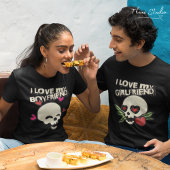 私は私のガールフレンドヴィンテージスカルハートカップルが大好き Tシャツ