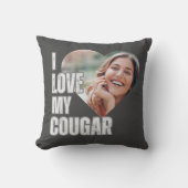 私は私のクーガーのガールフレンド写真ボーイフレンドのギフトが大好き クッション (正面)