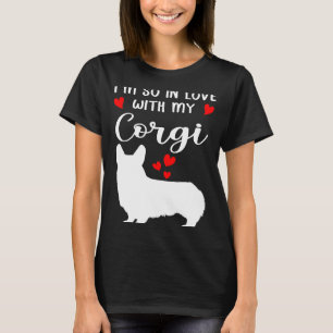 私は私のコルギバレンタインデーCorgiに恋をしている Tシャツ