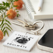 私は私のパグのソウルメイトを見つけた キーホルダー (正面右)