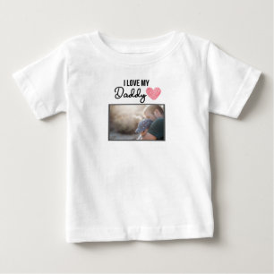 私は私のパパの赤ちゃん服を愛していカスタムる写真 ベビーTシャツ