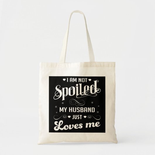 私は私のプルオーバーを愛しているだけで私の夫を甘やかしていない トートバッグ (正面)