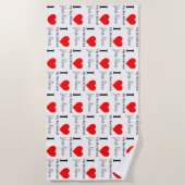 私は私のボーイフレンドと赤いハートが大好きパーソナライズされた ビーチタオル (正面)