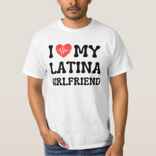 私は私のラテンアメリカ系女性ガールフレンド熱いガールフレンドbfが大好き tシャツ