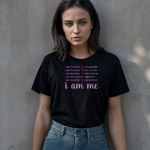 私は私の勇気付けられる Tシャツ