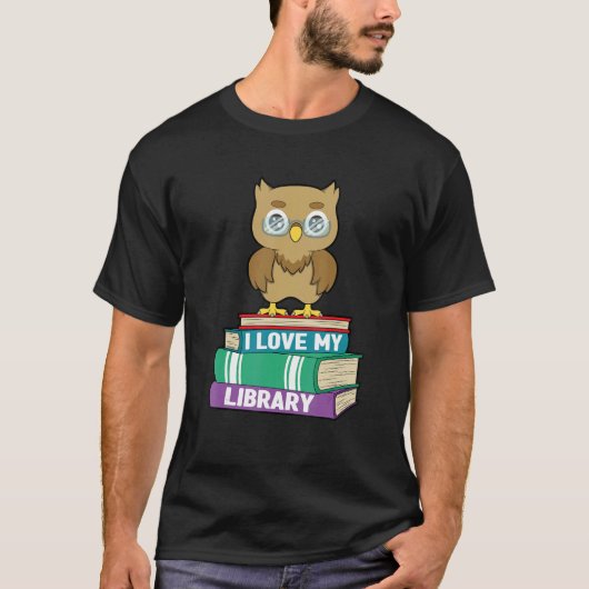 私は私の図書館が大好きカワイフクロウ読者本 Tシャツ (正面)