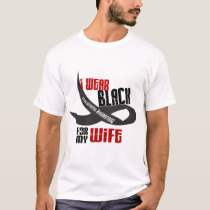 私は私の妻33のための黒を身に着けています Tシャツ