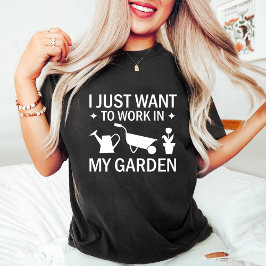 私は私の庭で働く/ Gardener おもしろい Black Tシャツ