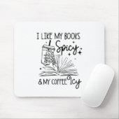 私は私の本のスパイシーと私のコーヒーアイスハロウィーンが好き マウスパッド (マウス)