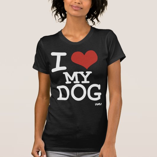 私は私の犬を愛します Tシャツ (正面)