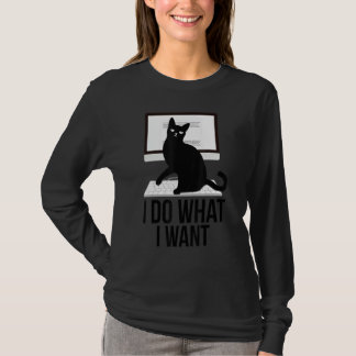 私は私の猫がラップトップに座って欲しいものを行う Tシャツ