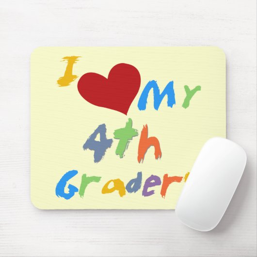 私は私の第4グレーダーのTシャツおよびギフトを愛します マウスパッド (マウス)