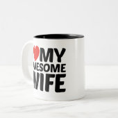 私は私の素晴らしい妻のマグを愛します ツートーンマグカップ (正面左)