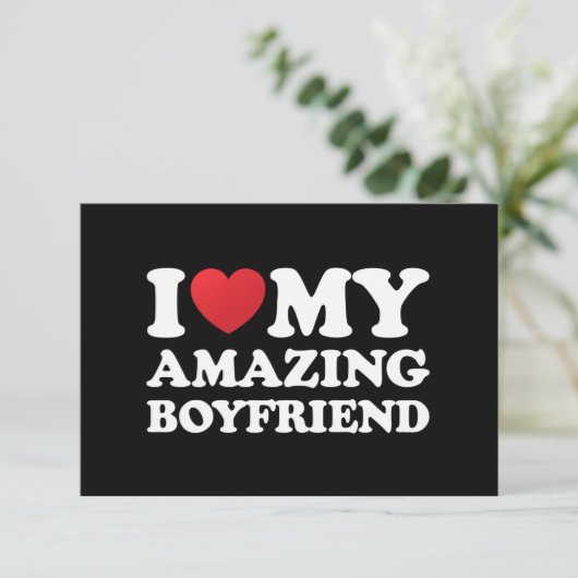 私は私の素晴らしい彼氏を愛する私の熱いBfハート サンキューカード (スタンド正面)