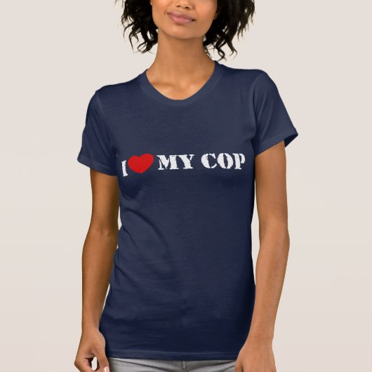 私は私の警官を愛している Tシャツ (正面)