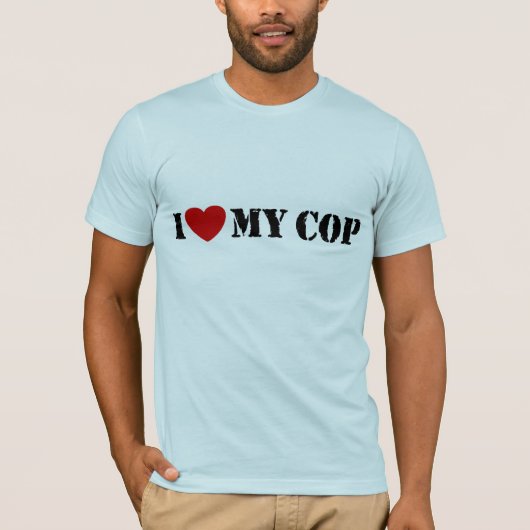 私は私の警官を愛している Tシャツ (正面)