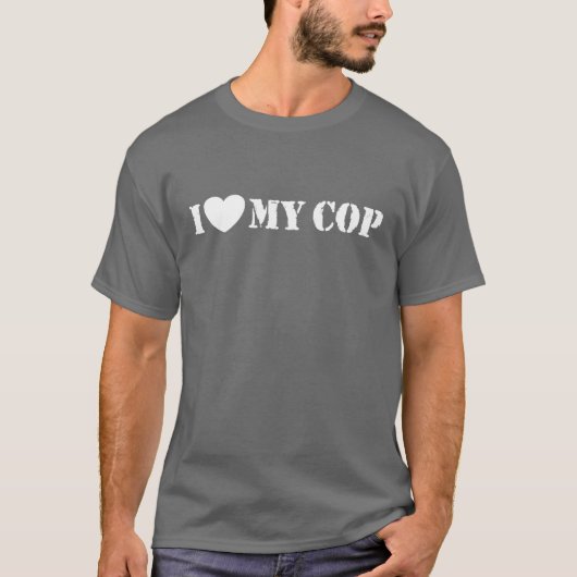 私は私の警官を愛している Tシャツ (正面)