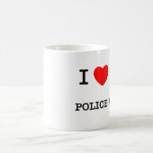 私は私の警察の女性を愛します コーヒーマグカップ (中央)