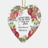 私は私の魂が赤いバラを愛するハートを見つけた セラミックオーナメント (左)