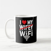 私は私のWiFiを愛している（Wifeyではない） おもしろい - コーヒーマグカップ (左)