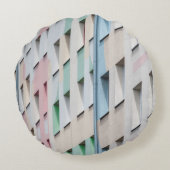 私は窓ガラスを隠してフォーカスするためにそれを撃つ ラウンドクッション (裏面)