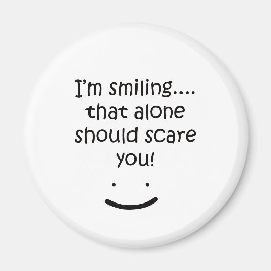 私は笑顔おもしろいデザイン マグネット (正面)