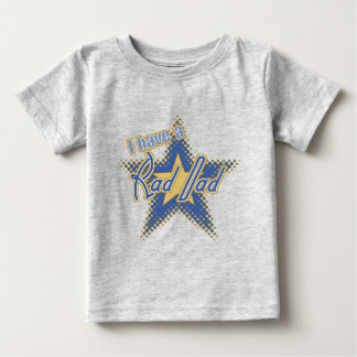私は素晴らしいパパ! ベビーTシャツ