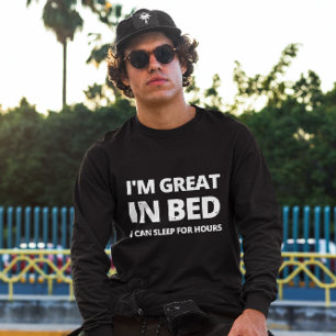 私は素晴らしベッドで何時間も寝るおもしろい- Tシャツ