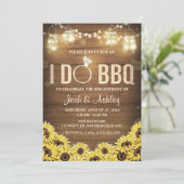 私は素朴なBBQの招待のヒマワリのカップルのシャワーをします 招待状 (スタンド正面)