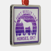 私は紫の馬が本当に好きだ メタルオーナメント (右)