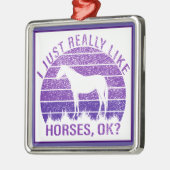 私は紫の馬が本当に好きだ メタルオーナメント (左)