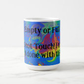 私は終わってない！ コーヒーマグカップ (中央)