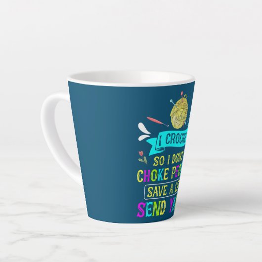 私は編み針だから私は人々の糸の編み物を窒息しない カフェラテマグ (左アングル)