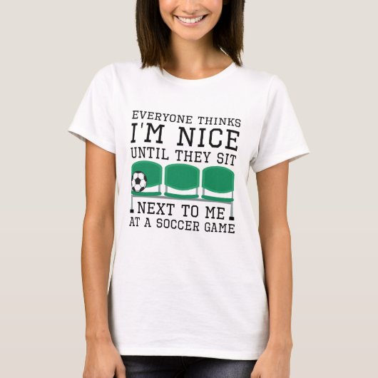 私は考えみんな優しい Tシャツ (正面)