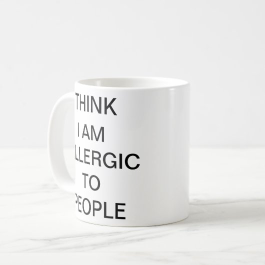 私は考え人のおもしろマグカップにアレルギーがある コーヒーマグカップ (正面左)