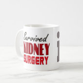 私は腎臓の外科マグを生き延びました コーヒーマグカップ (正面左)