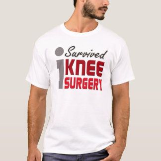 私は膝の外科ワイシャツを生き延びました Tシャツ