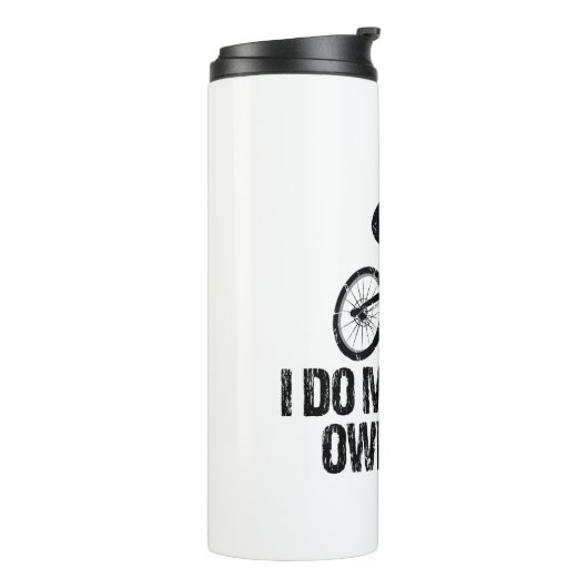 私は自分のスタントダウンヒルサイクリングをするおもしろい タンブラー (回転左)