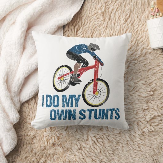 私は自分のスタントマウンテンバイクもしくは自転車に乗る人ヴィンテージ クッション (ブランケット)