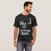私は自分のスタント山おもしろい自転車の事故Br Tシャツ (正面フル)