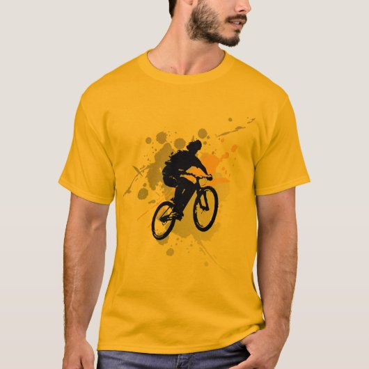 私は自転車に乗ることを愛します Tシャツ (正面)