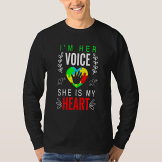 私は自閉症で人を愛している Tシャツ