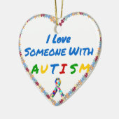 私は自閉症との誰かを愛します セラミックオーナメント (左)