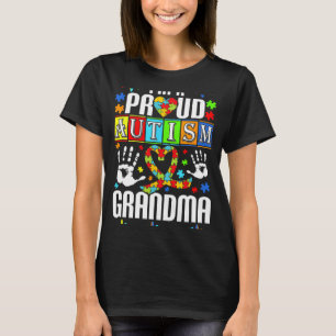 私は自閉症の祖母誇りを持ったで、自閉症の自閉症をサポートする Tシャツ