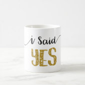 私は花嫁のマグ金ゴールドのグリッターの手紙が付いている賛成しました コーヒーマグカップ (中央)