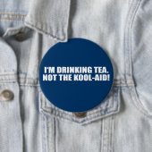 私は茶ないかっこい援助を飲んでいます 缶バッジ (インサイチュ)